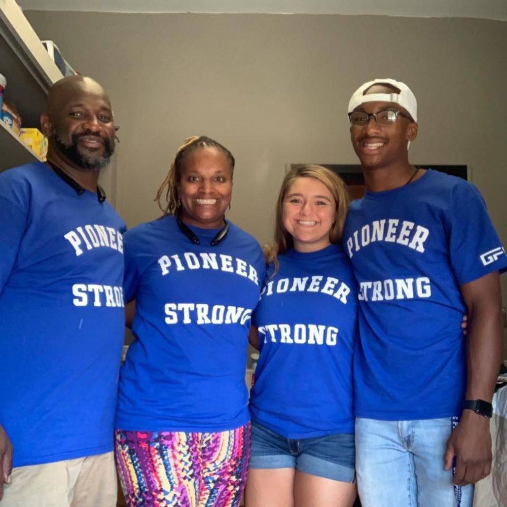 Meet your Posher, Inez